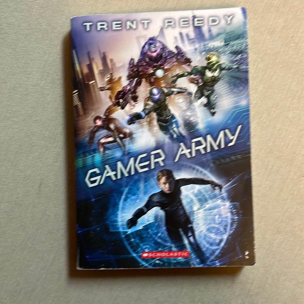 📚2/$6 Gamer Army - Picture 1 of 12